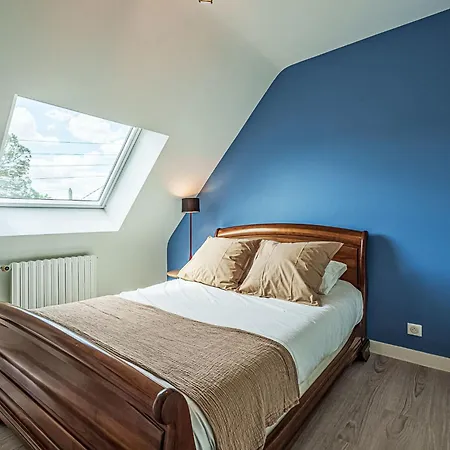 Calloch By Interhome * Auray